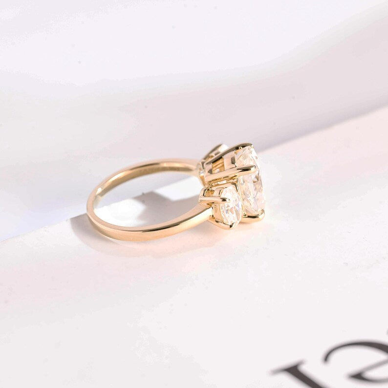 Stunning 1.0 - 2.0 CT Oval Moissanite Engagement Ring with Three Stone Design 9