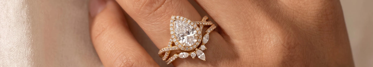 Pear Engagement Rings