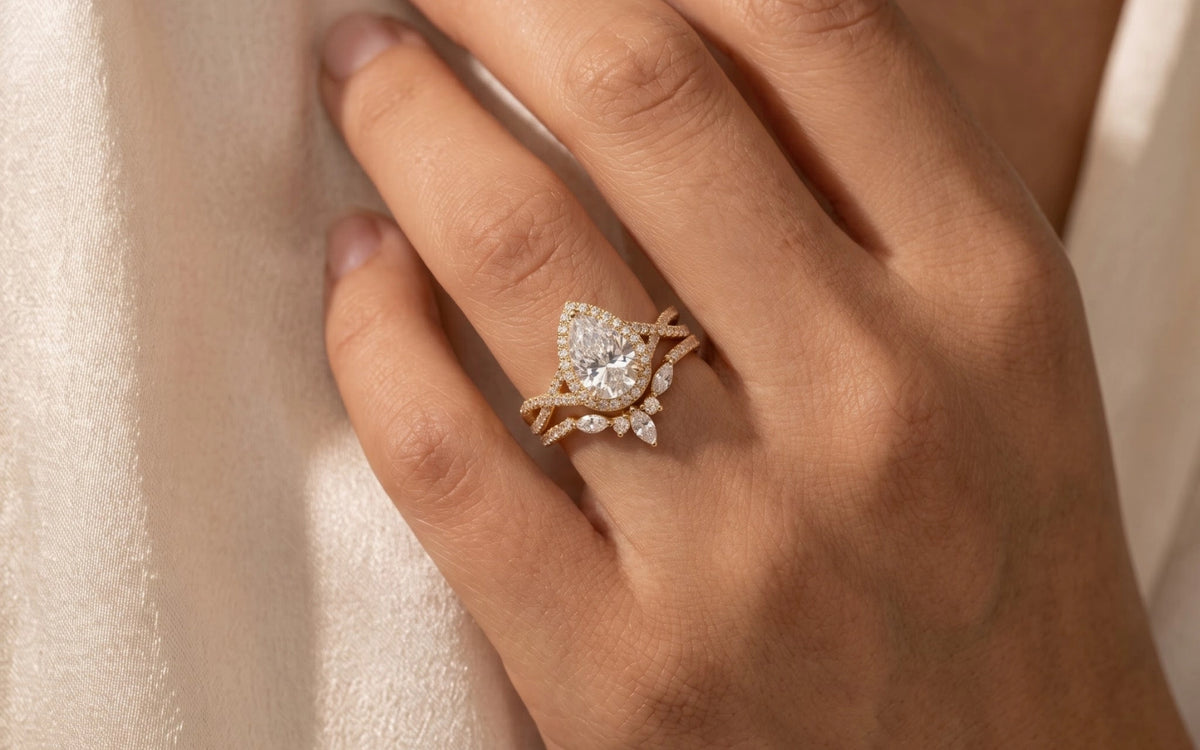 Pear Engagement Rings